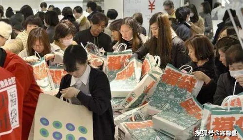 美国消费狂潮下的生产竞赛，美国人疯狂抢货，中国商家抢生产